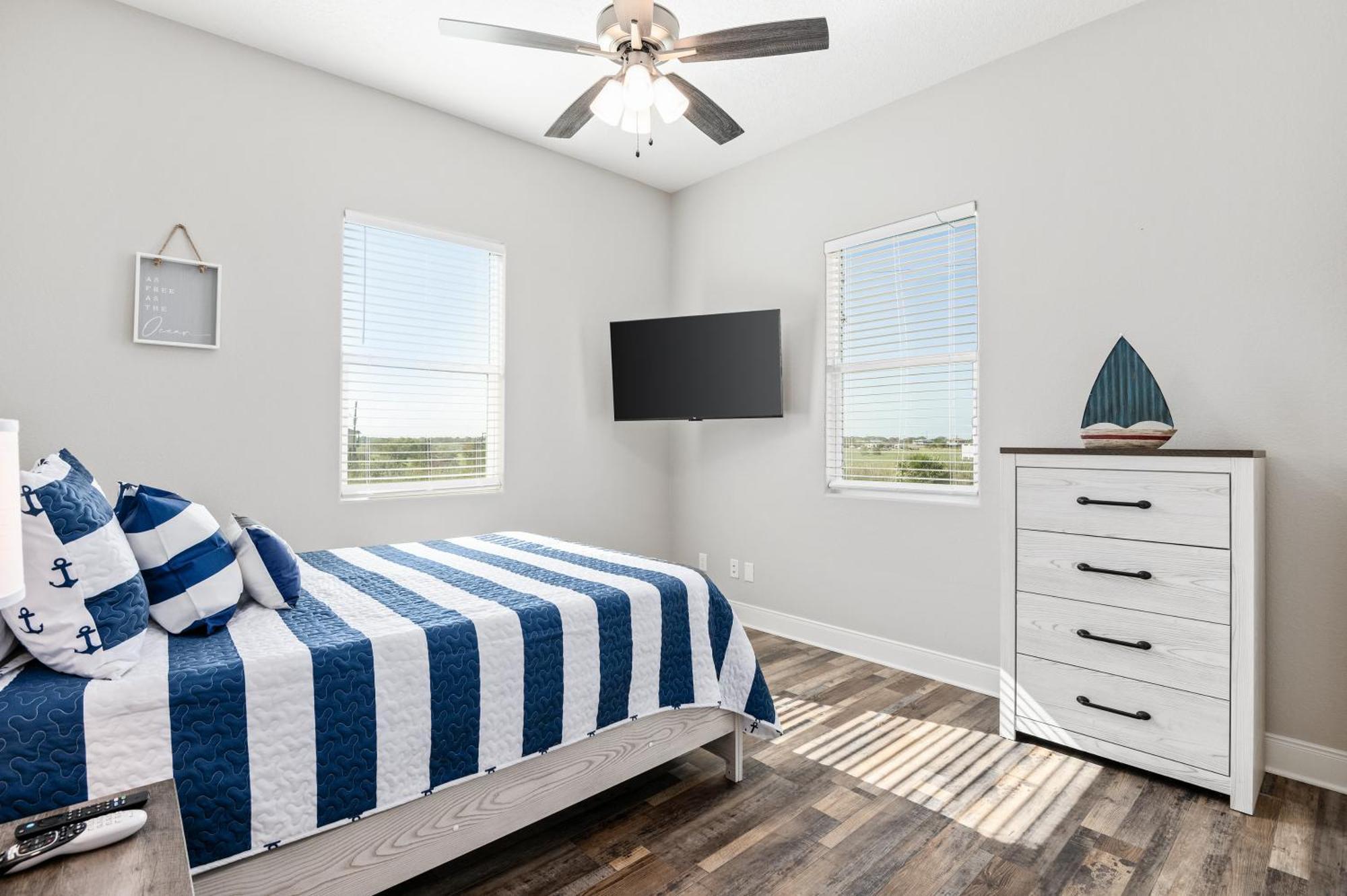 Stylish 4Br Crystal Beach Retreat Walk To Beach Bolivar Peninsula 外观 照片
