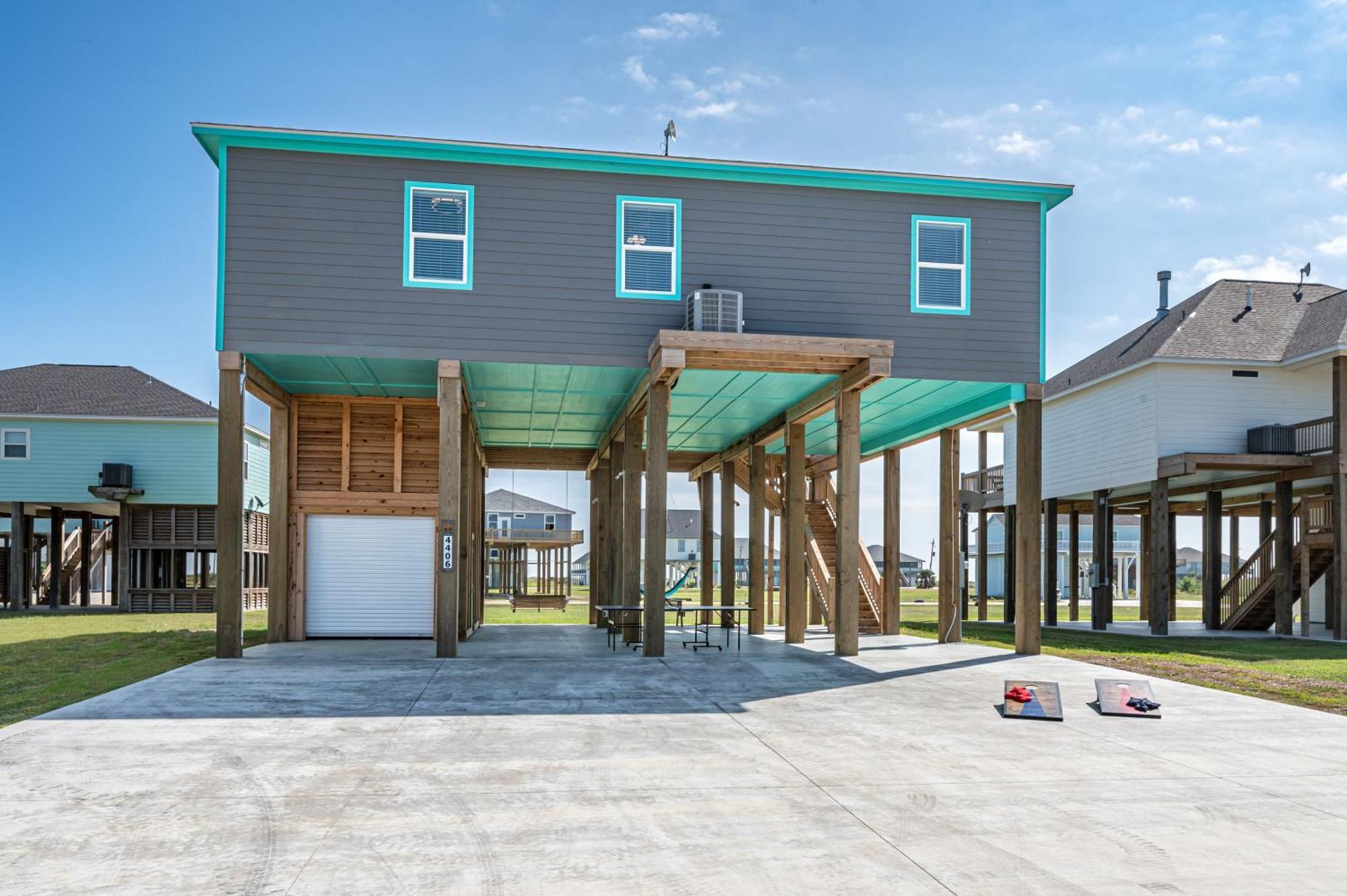 Stylish 4Br Crystal Beach Retreat Walk To Beach Bolivar Peninsula 外观 照片